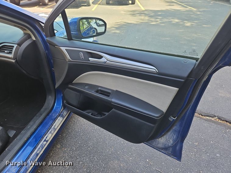 image for item ME9307 2017 Ford Fusion 