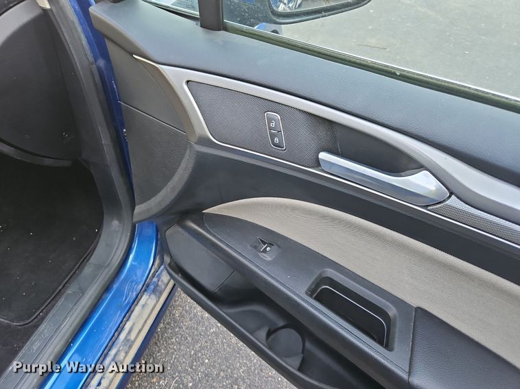 image for item ME9307 2017 Ford Fusion 