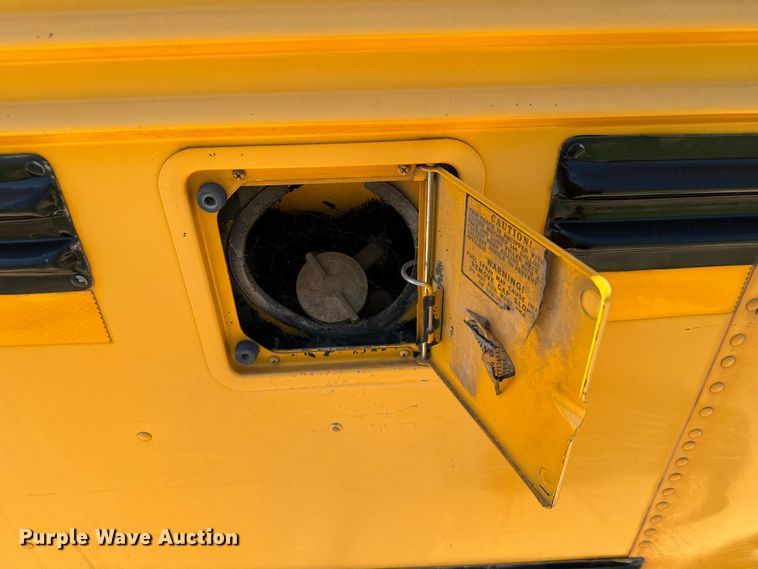 image for item MR9490 2005 Blue Bird Vision school bus