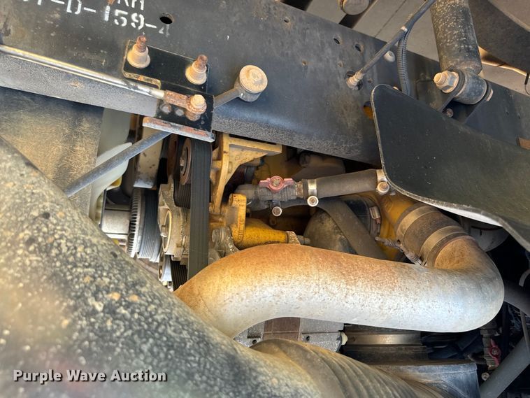 image for item MR9490 2005 Blue Bird Vision school bus