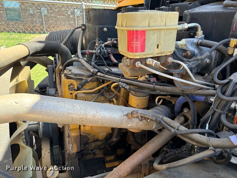 image for item MR9490 2005 Blue Bird Vision school bus