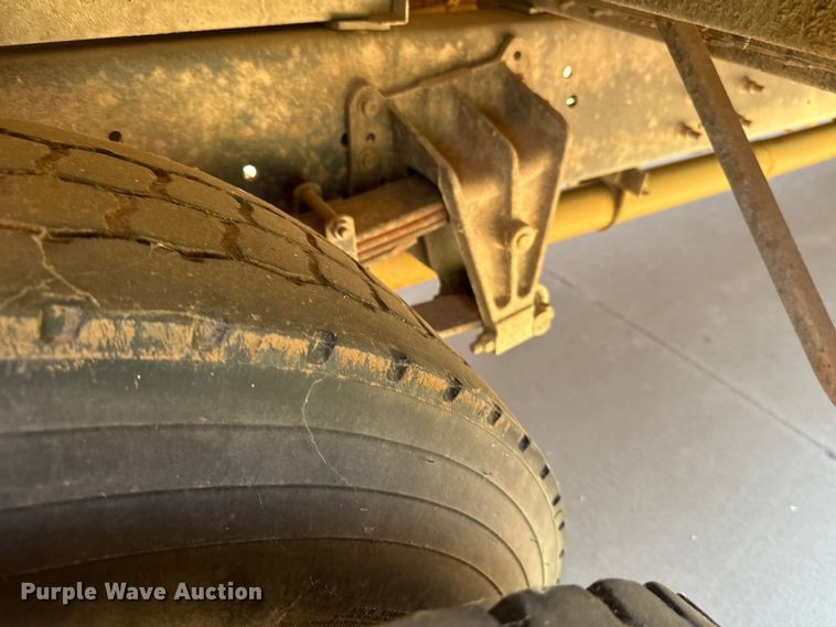 image for item MR9490 2005 Blue Bird Vision school bus