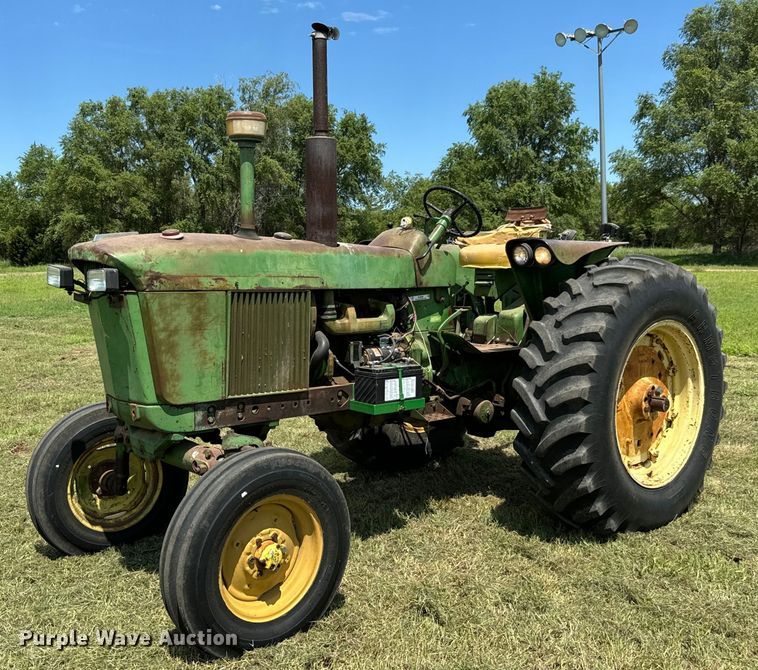 image for item MU9950 1966 John Deere 3020 tractor