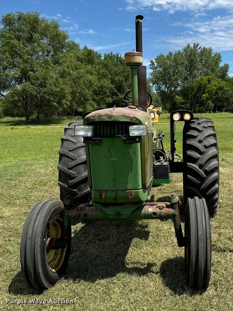 image for item MU9950 1966 John Deere 3020 tractor