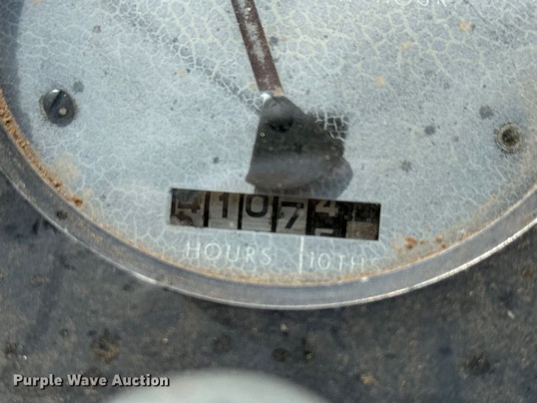 image for item MU9950 1966 John Deere 3020 tractor