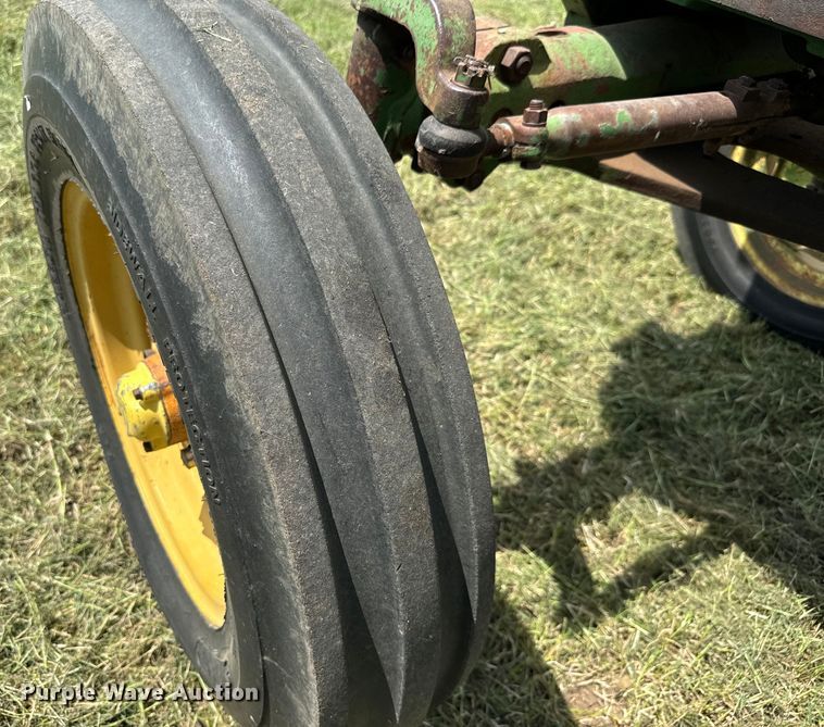 image for item MU9950 1966 John Deere 3020 tractor