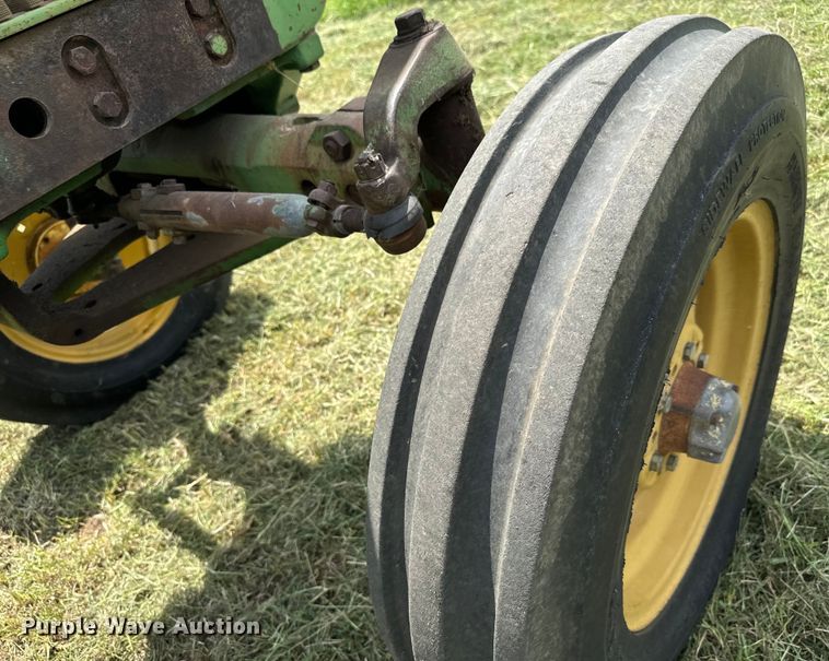 image for item MU9950 1966 John Deere 3020 tractor