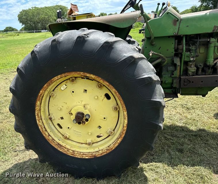 image for item MU9950 1966 John Deere 3020 tractor