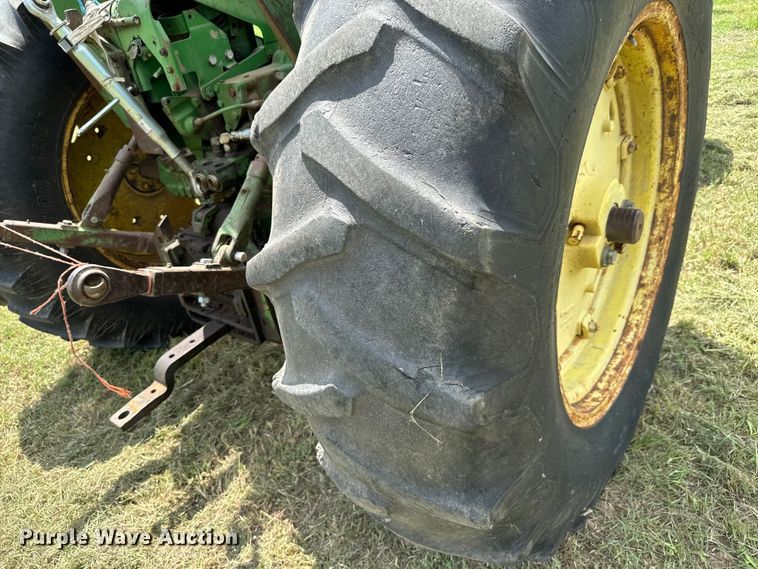 image for item MU9950 1966 John Deere 3020 tractor