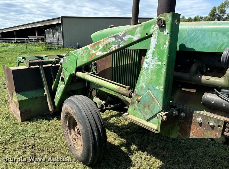 image for item MU9951 1962 John Deere  4010 tractor