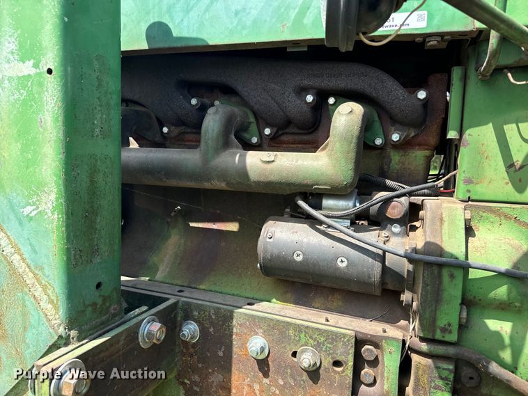 image for item MU9951 1962 John Deere  4010 tractor