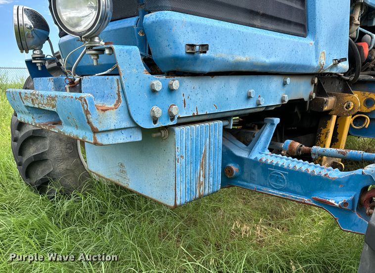 image for item MU9953 1991 Ford 8730 MFWD tractor