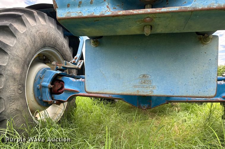image for item MU9953 1991 Ford 8730 MFWD tractor