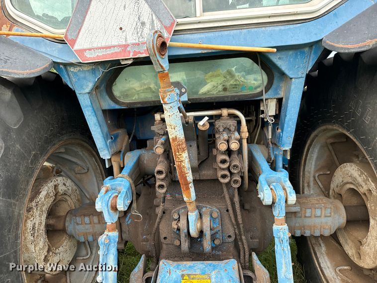 image for item MU9953 1991 Ford 8730 MFWD tractor