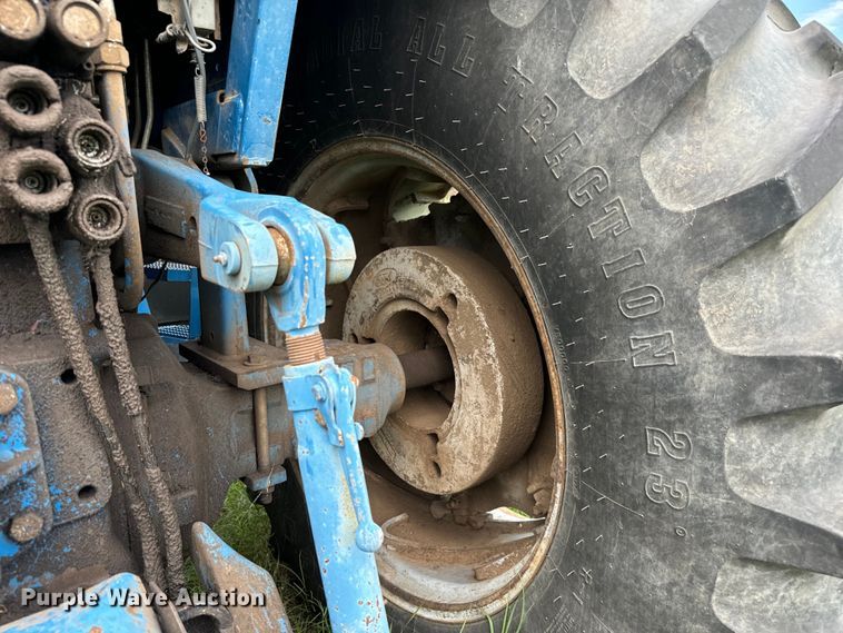 image for item MU9953 1991 Ford 8730 MFWD tractor