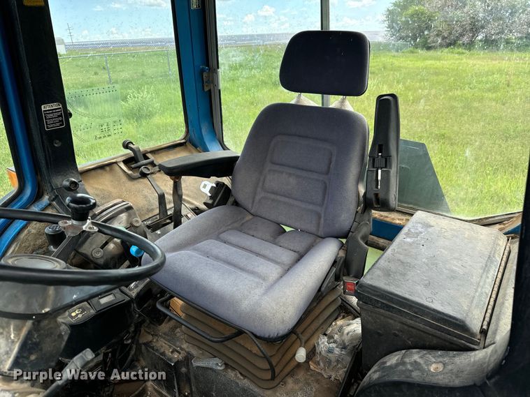 image for item MU9953 1991 Ford 8730 MFWD tractor