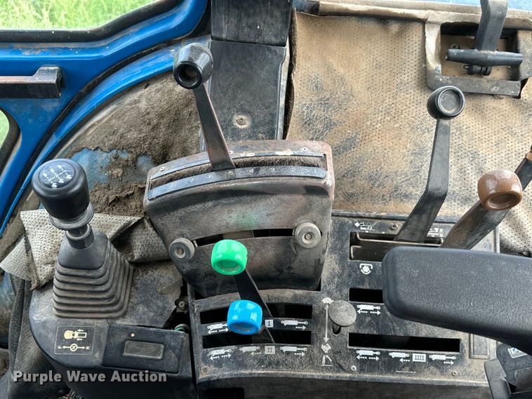 image for item MU9953 1991 Ford 8730 MFWD tractor