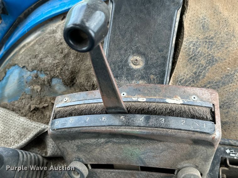 image for item MU9953 1991 Ford 8730 MFWD tractor