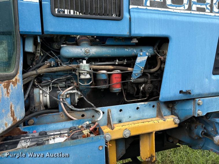 image for item MU9953 1991 Ford 8730 MFWD tractor
