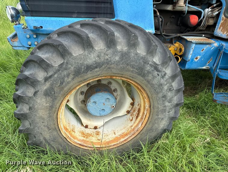 image for item MU9953 1991 Ford 8730 MFWD tractor