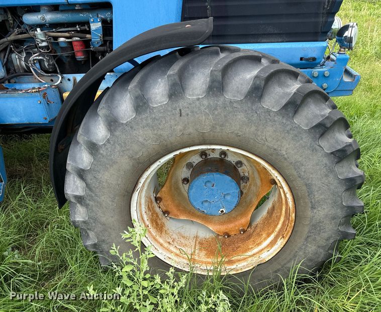 image for item MU9953 1991 Ford 8730 MFWD tractor