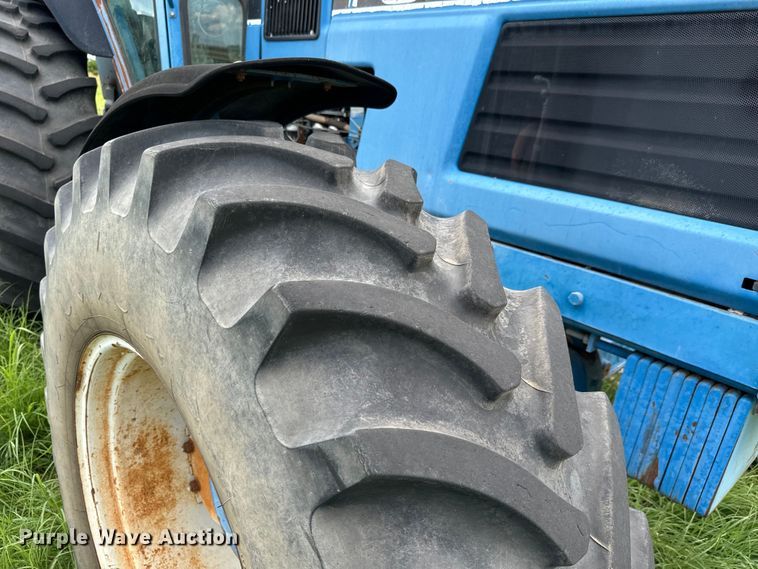image for item MU9953 1991 Ford 8730 MFWD tractor