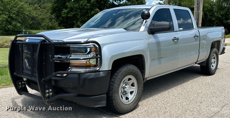 image for item MU9954 2018 Chevrolet Silverado 1500 Crew Cab pickup truck