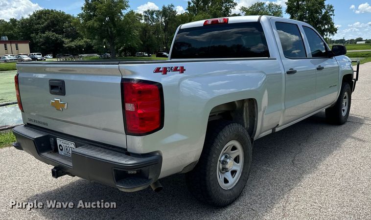 image for item MU9954 2018 Chevrolet Silverado 1500 Crew Cab pickup truck