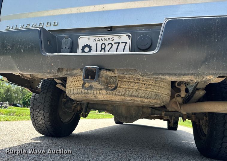 image for item MU9954 2018 Chevrolet Silverado 1500 Crew Cab pickup truck