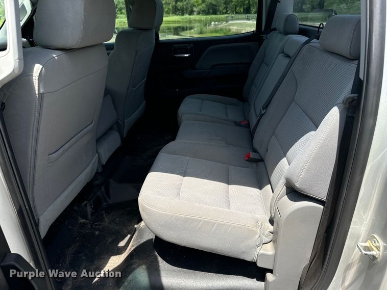 image for item MU9954 2018 Chevrolet Silverado 1500 Crew Cab pickup truck