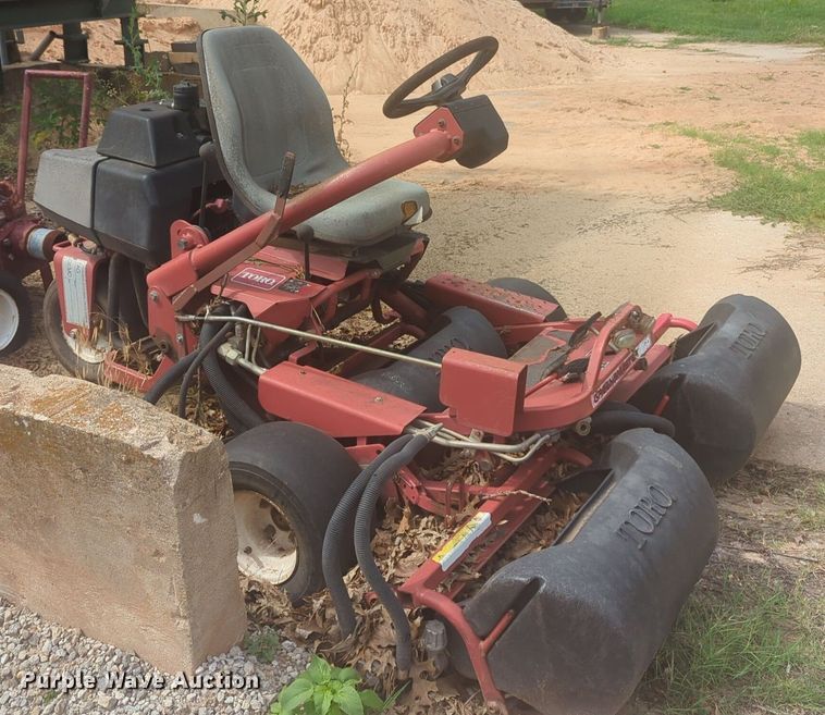 image for item NG9907 Toro Greensmaster 3100 reel mower