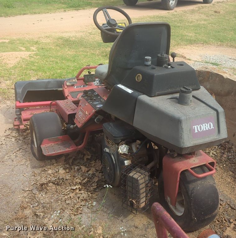 image for item NG9907 Toro Greensmaster 3100 reel mower