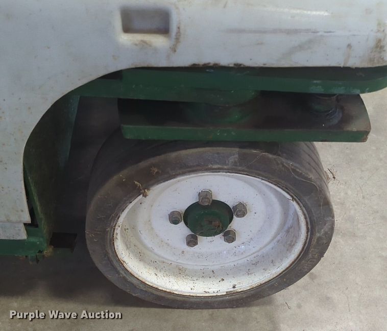 image for item NG9922 Condor V2648XL scissor lift