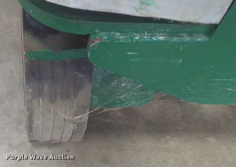 image for item NG9922 Condor V2648XL scissor lift