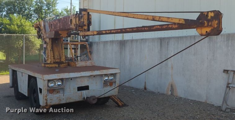 image for item NG9923 Broderson crane