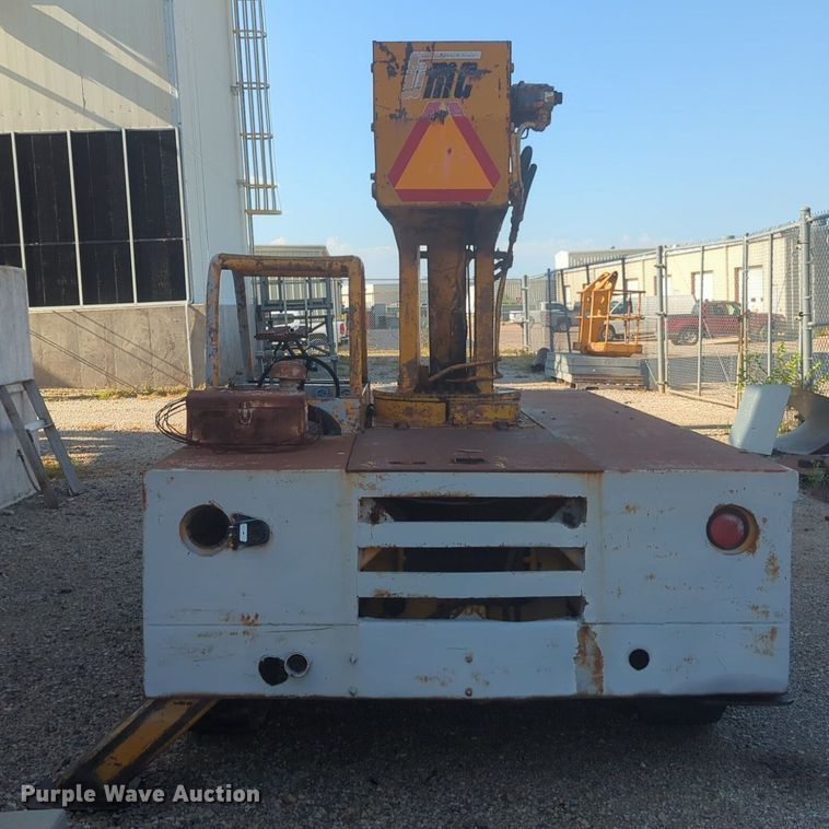 image for item NG9923 Broderson crane