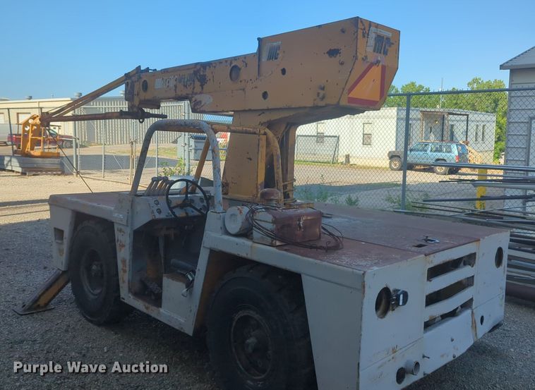 image for item NG9923 Broderson crane