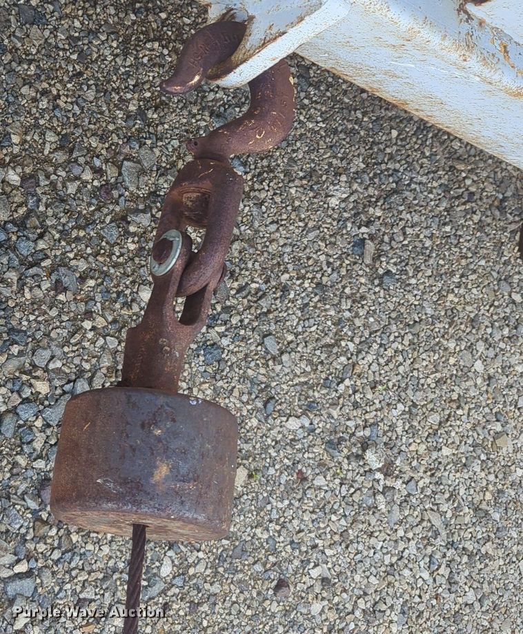 image for item NG9923 Broderson crane