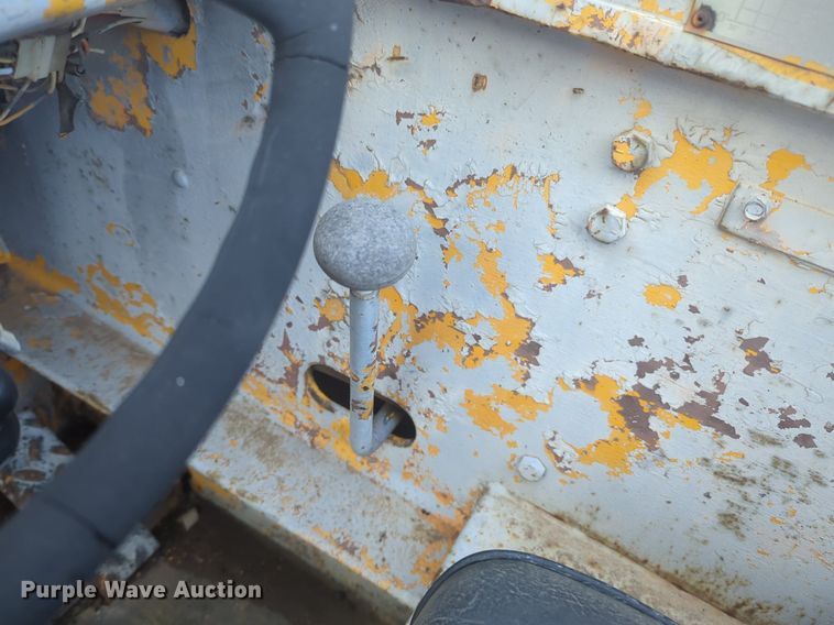 image for item NG9923 Broderson crane