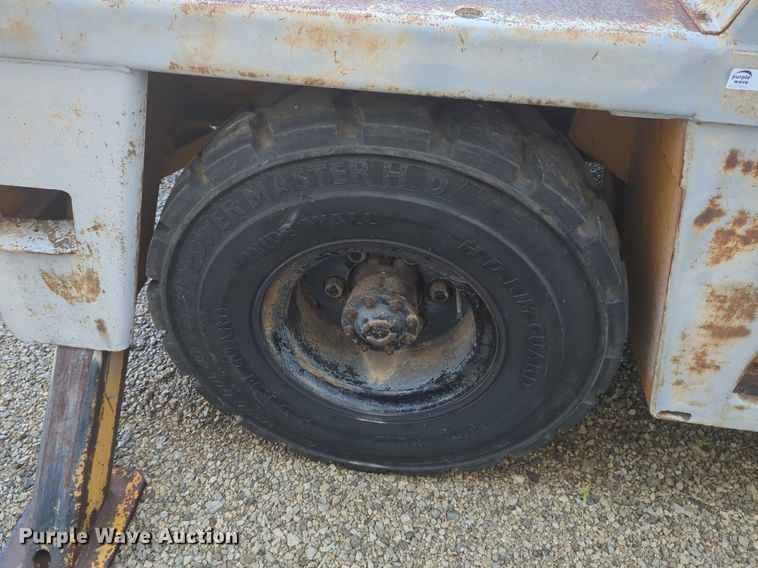 image for item NG9923 Broderson crane