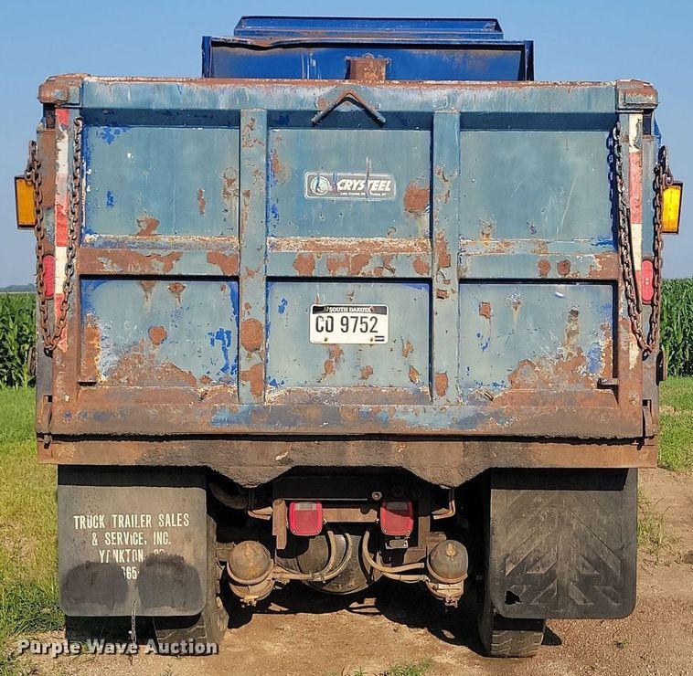 image for item OD9584 2005 International  7400 6x4 dump truck