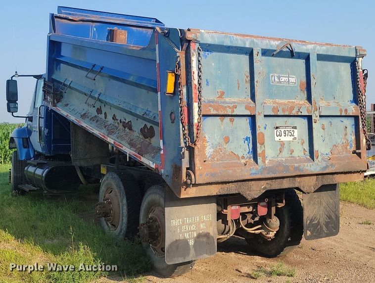 image for item OD9584 2005 International  7400 6x4 dump truck