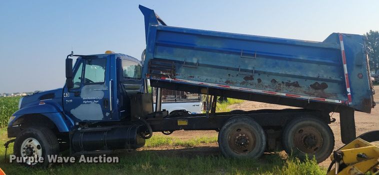 image for item OD9584 2005 International  7400 6x4 dump truck
