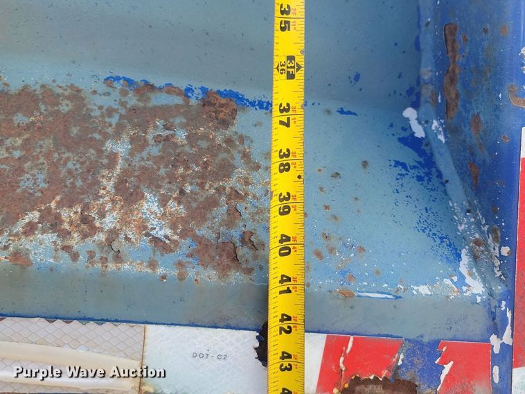 image for item OD9584 2005 International  7400 6x4 dump truck