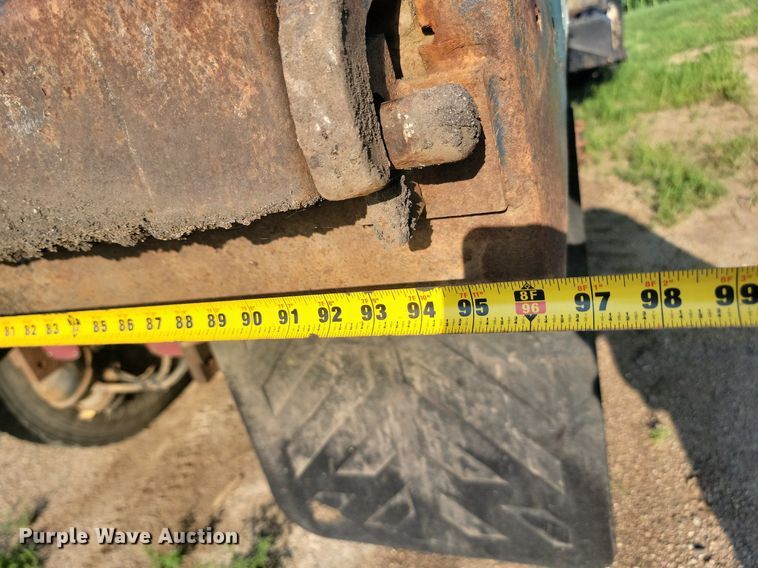 image for item OD9584 2005 International  7400 6x4 dump truck