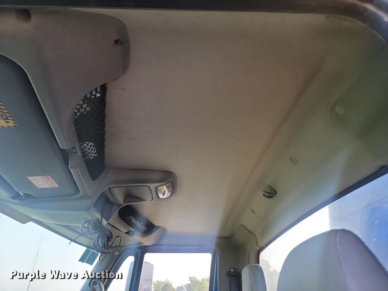 image for item OD9584 2005 International  7400 6x4 dump truck