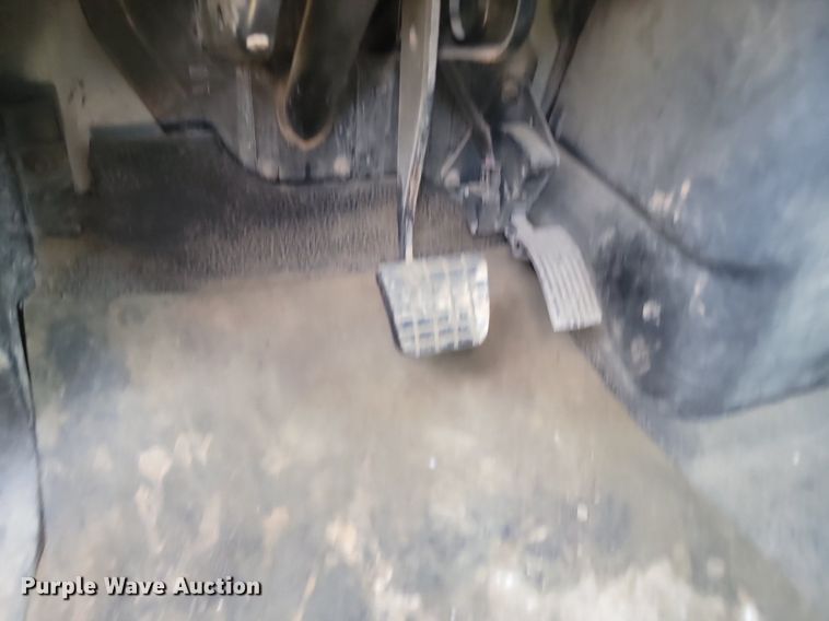 image for item OD9584 2005 International  7400 6x4 dump truck