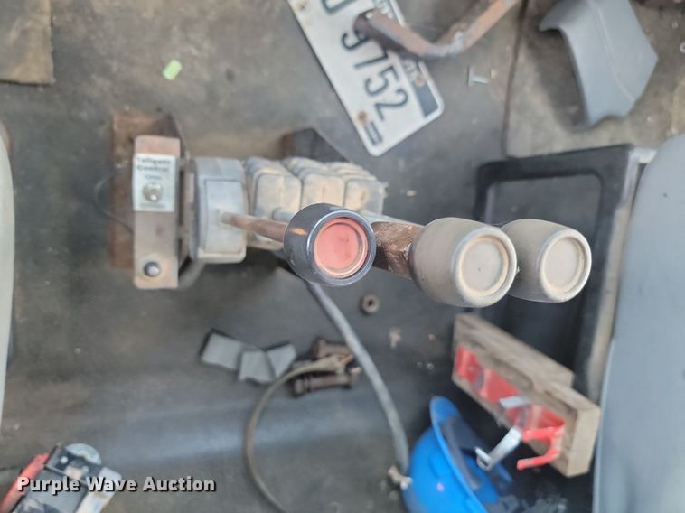 image for item OD9584 2005 International  7400 6x4 dump truck