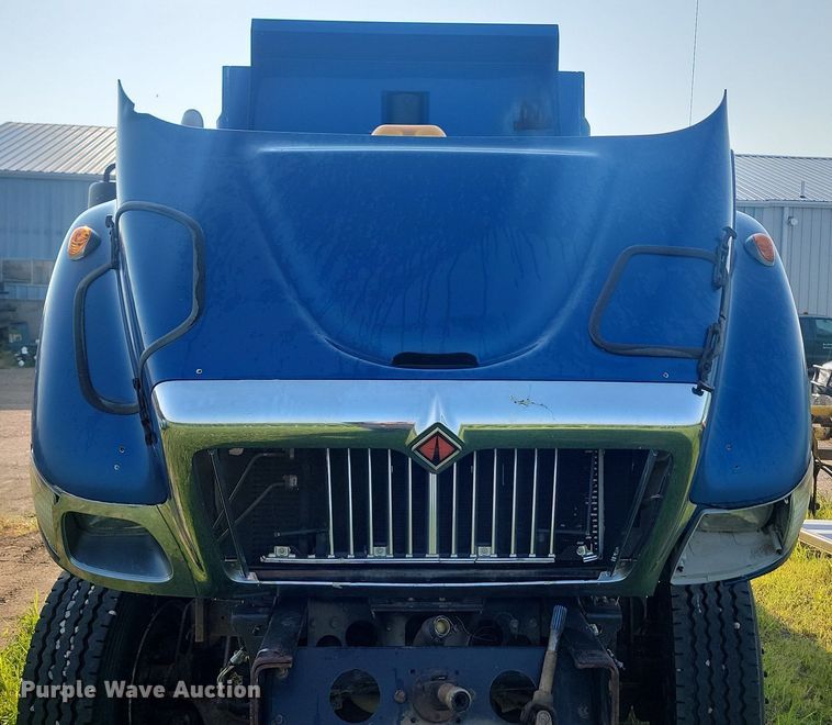 image for item OD9584 2005 International  7400 6x4 dump truck