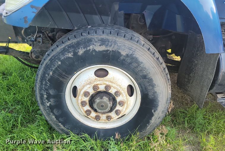 image for item OD9584 2005 International  7400 6x4 dump truck